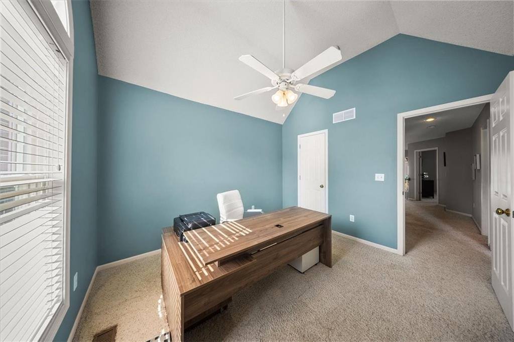 21624 West 53rd Terrace, Shawnee, KS 66226