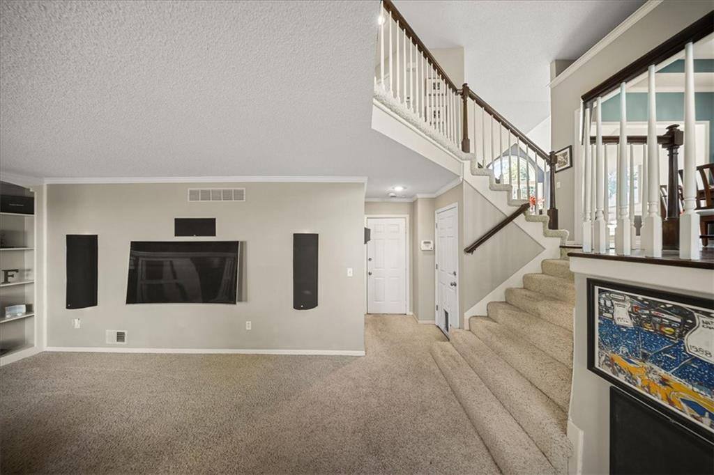 21624 West 53rd Terrace, Shawnee, KS 66226