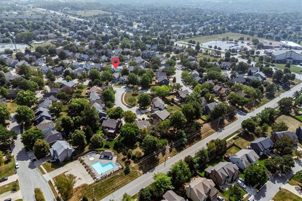 21624 West 53rd Terrace, Shawnee, KS 66226