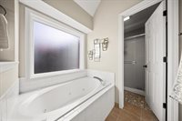 21624 West 53rd Terrace, Shawnee, KS 66226