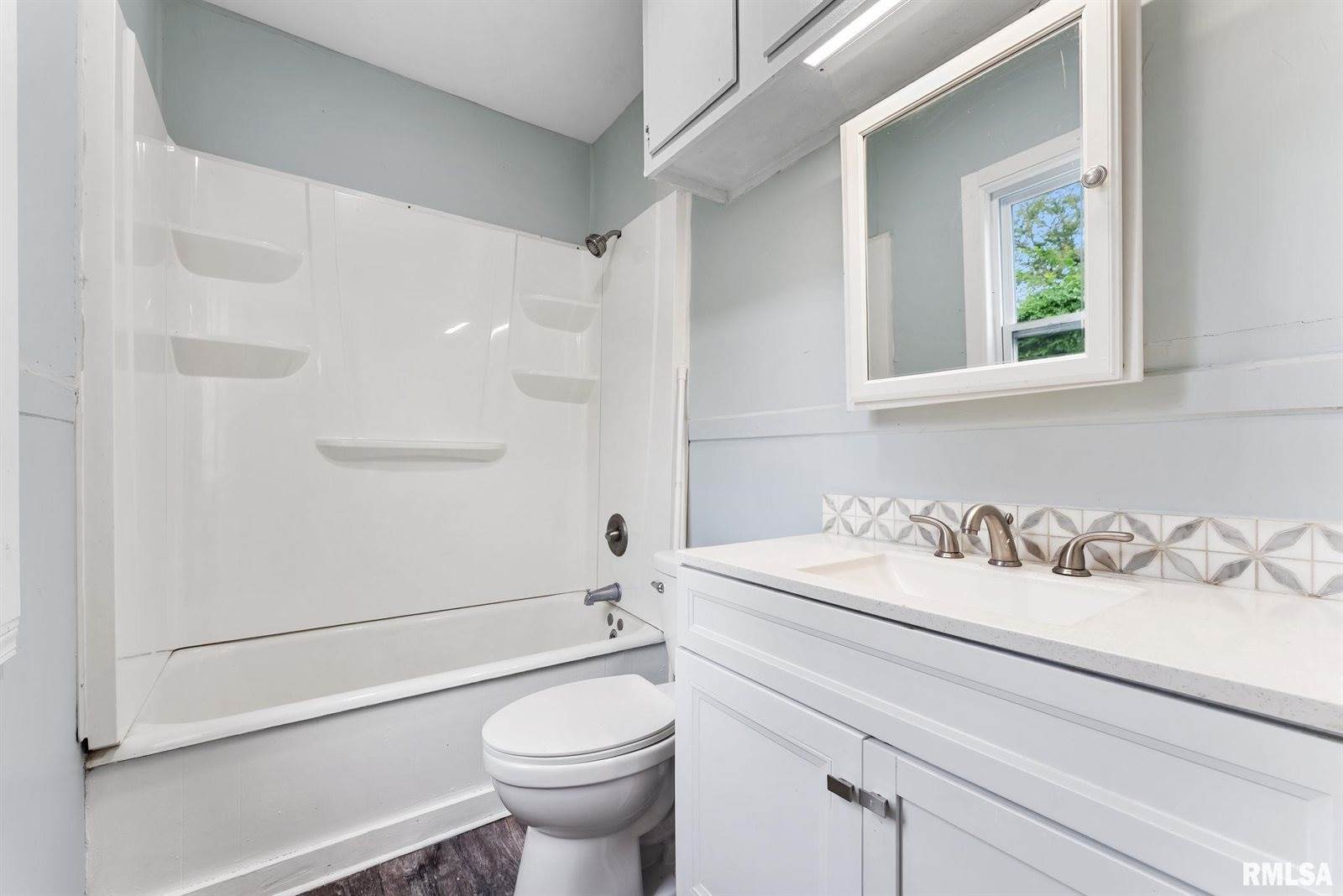 1515 South Concord Street, Davenport, IA 52802