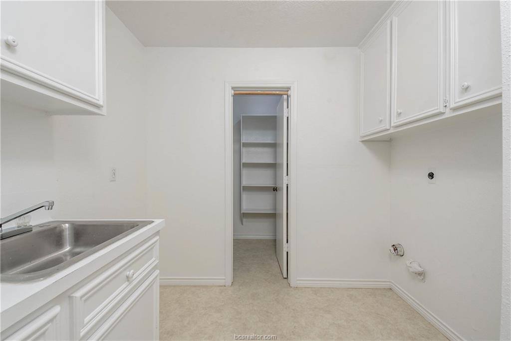 4597 Sandpiper Cove, College Station, TX 77845