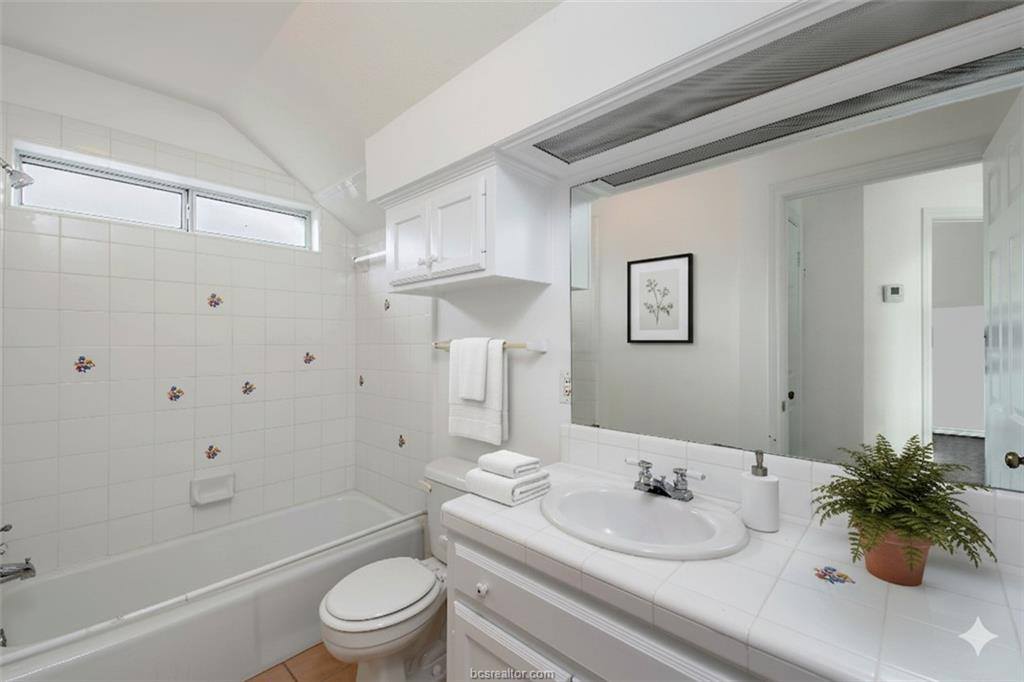 4597 Sandpiper Cove, College Station, TX 77845