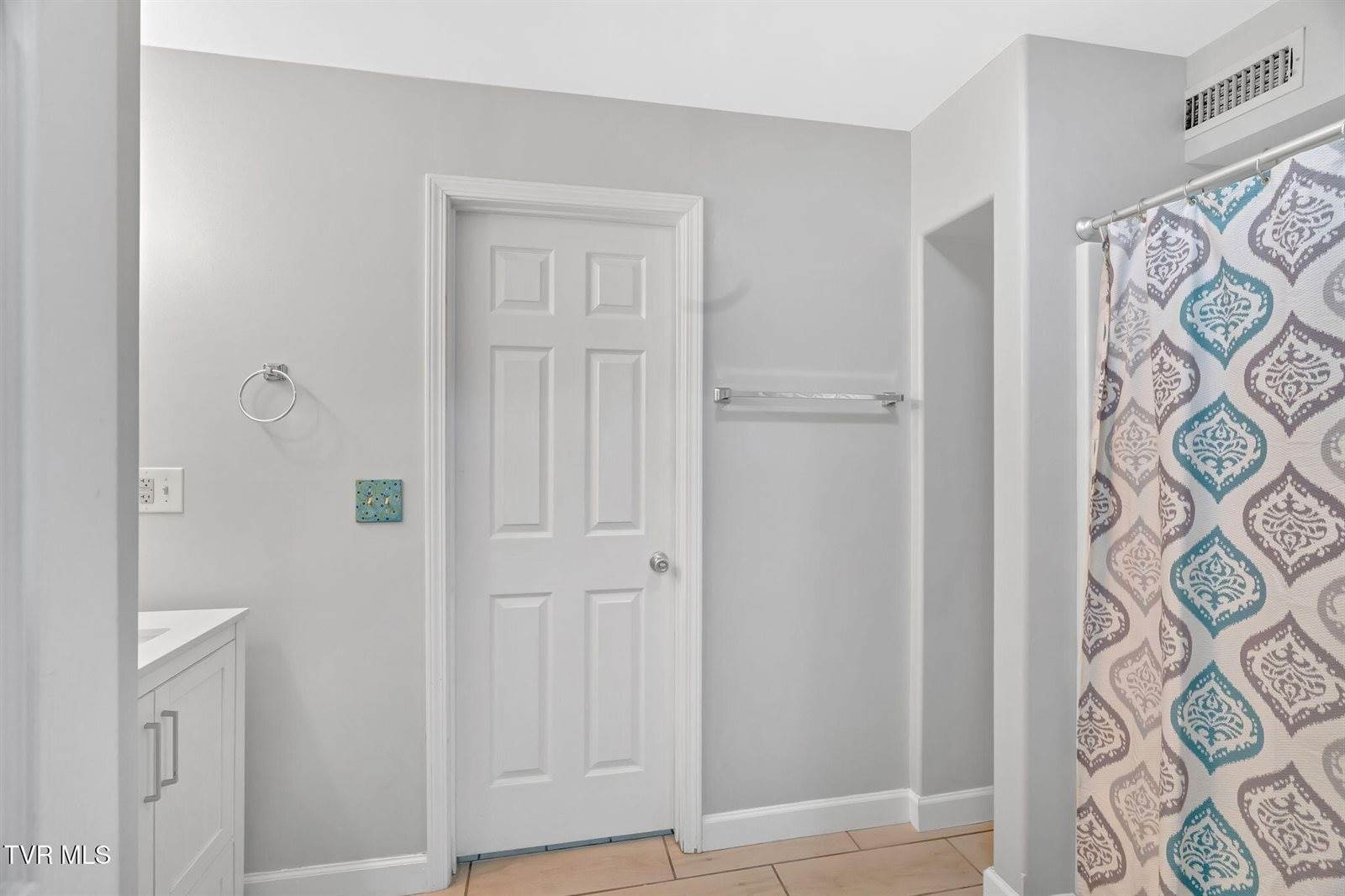 222 Roy Martin Road, Gray, TN 37615