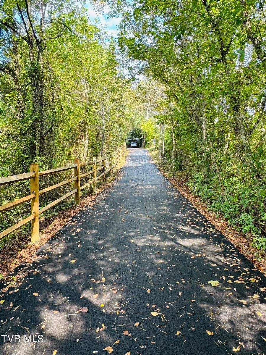 222 Roy Martin Road, Gray, TN 37615