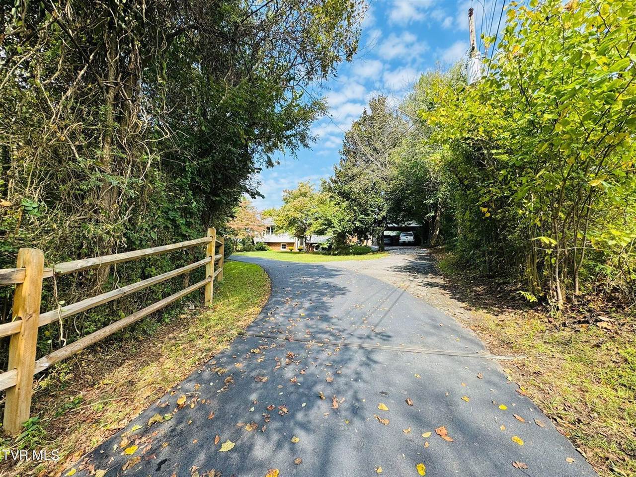 222 Roy Martin Road, Gray, TN 37615