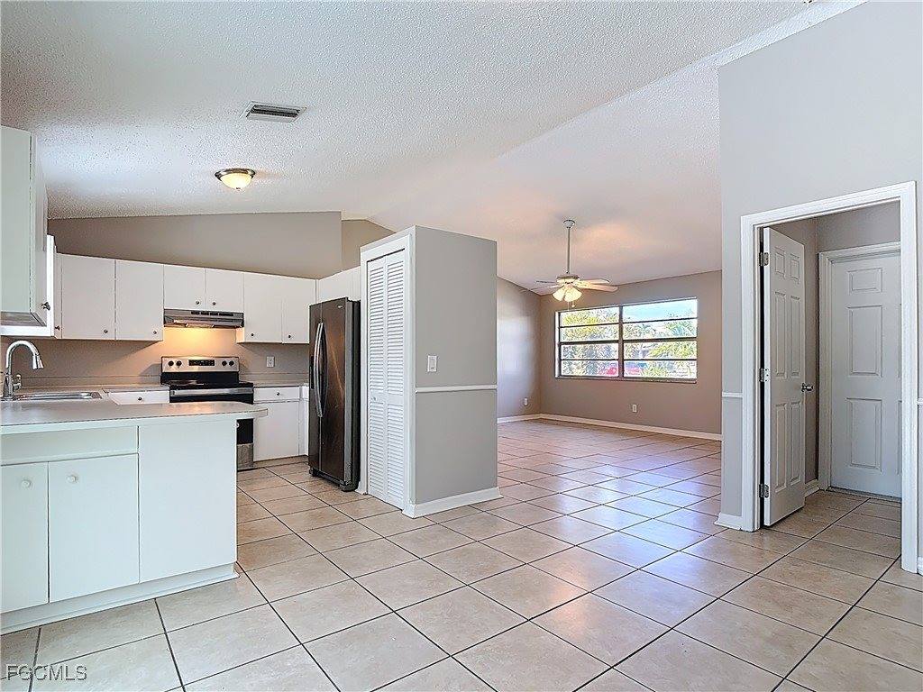 3815 SW 6th Avenue, Cape Coral, FL 33914