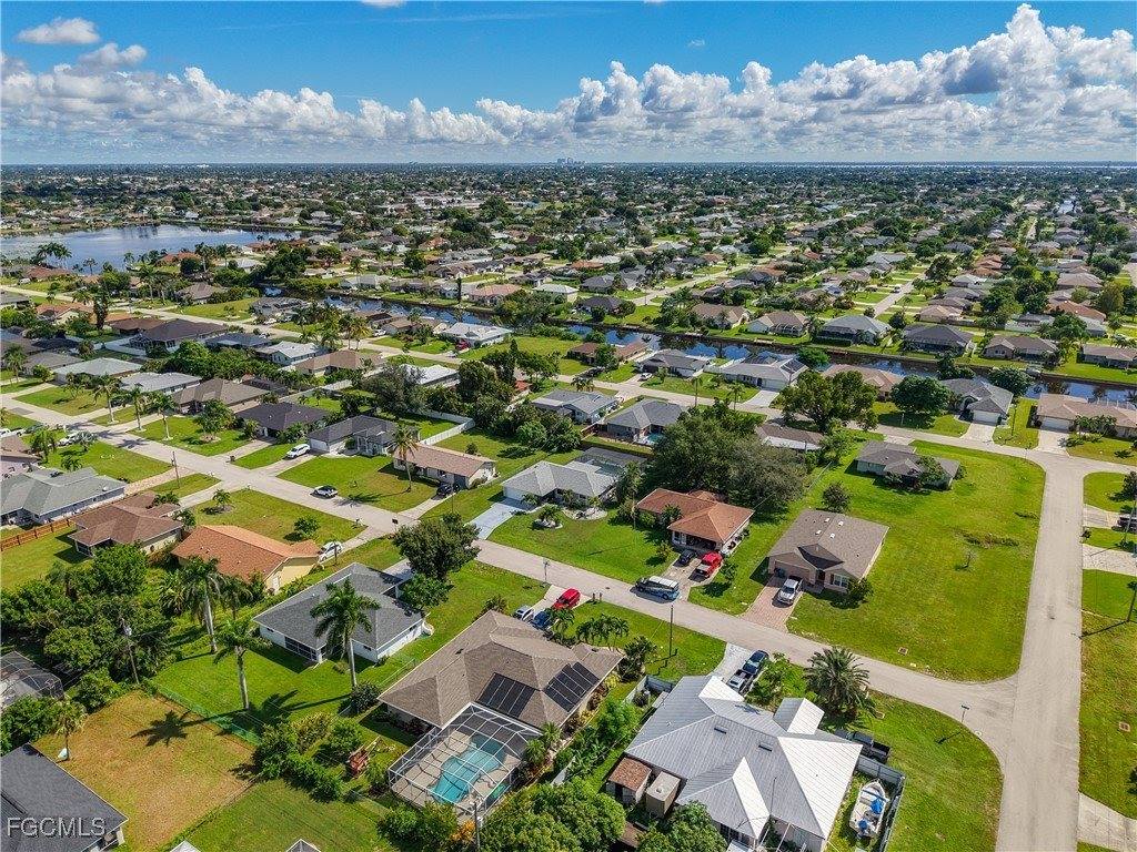 3815 SW 6th Avenue, Cape Coral, FL 33914