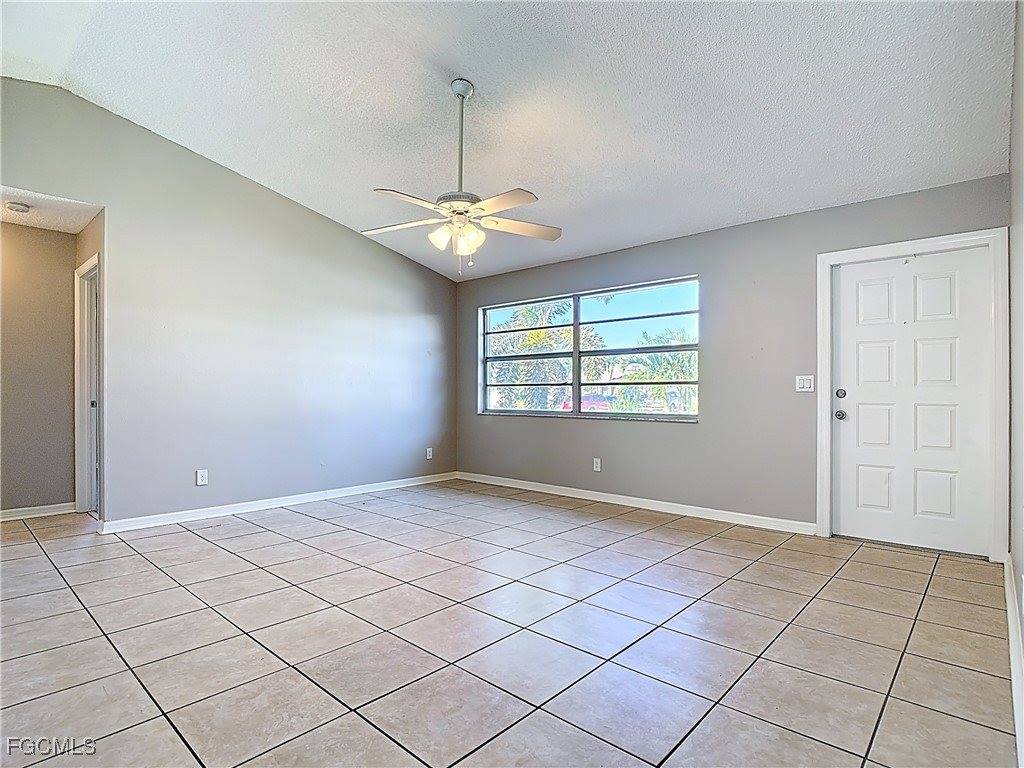 3815 SW 6th Avenue, Cape Coral, FL 33914