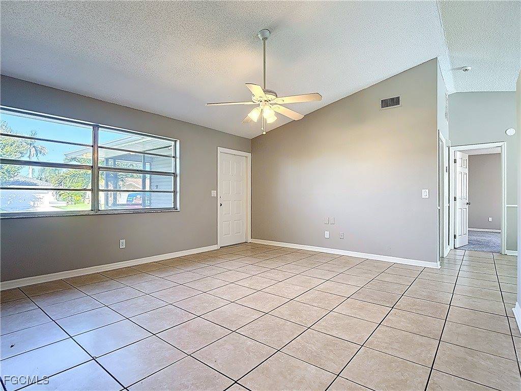 3815 SW 6th Avenue, Cape Coral, FL 33914