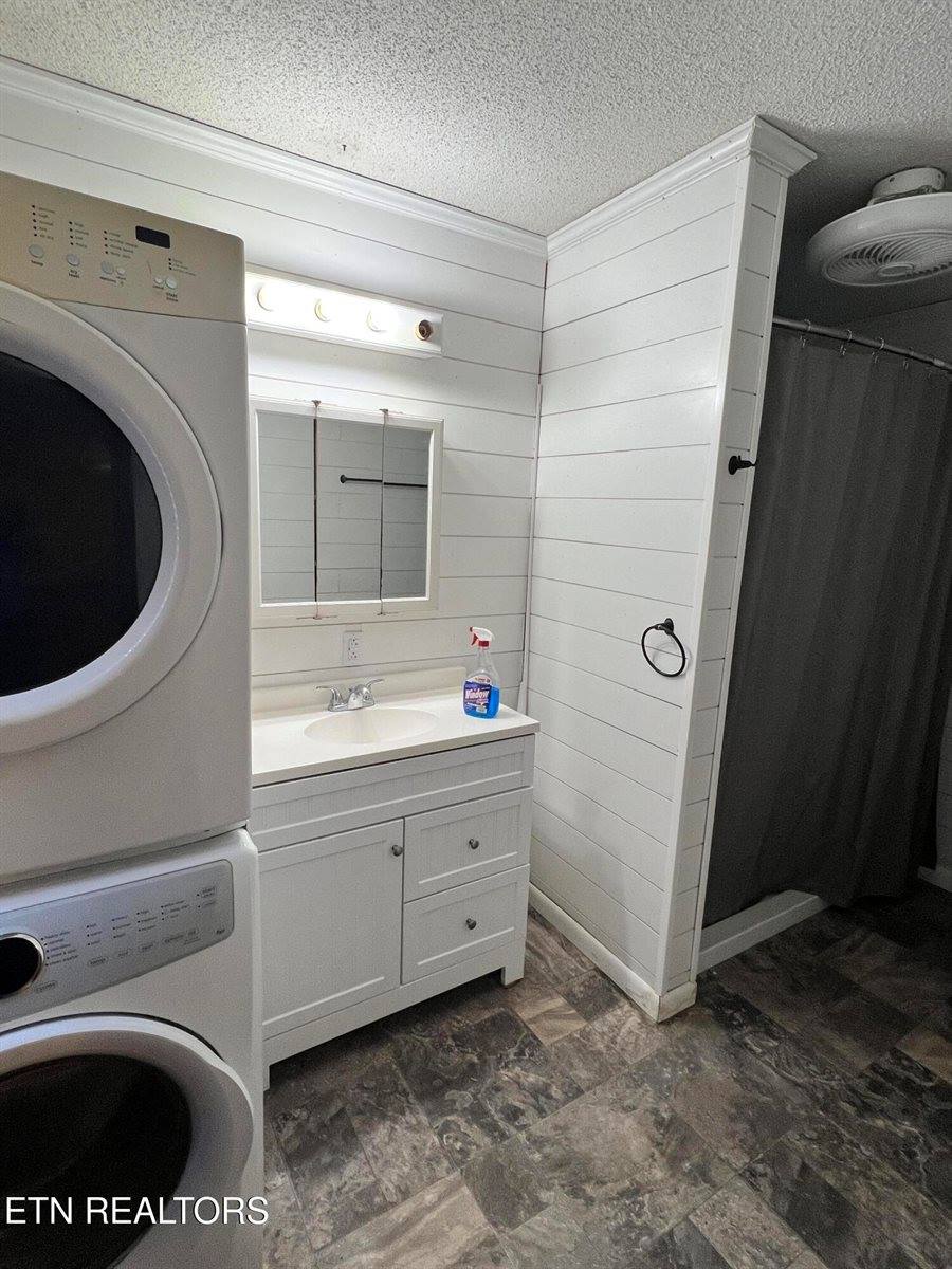 1946 Welcome Valley Rd, Benton, TN 37307