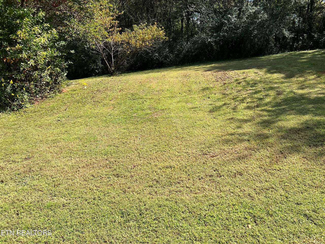 1946 Welcome Valley Rd, Benton, TN 37307