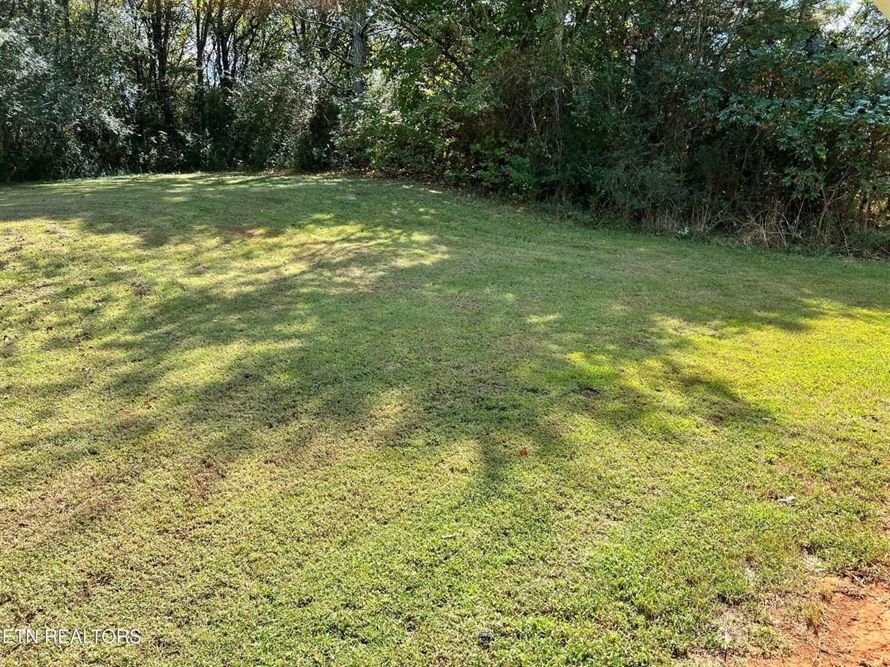 1946 Welcome Valley Rd, Benton, TN 37307