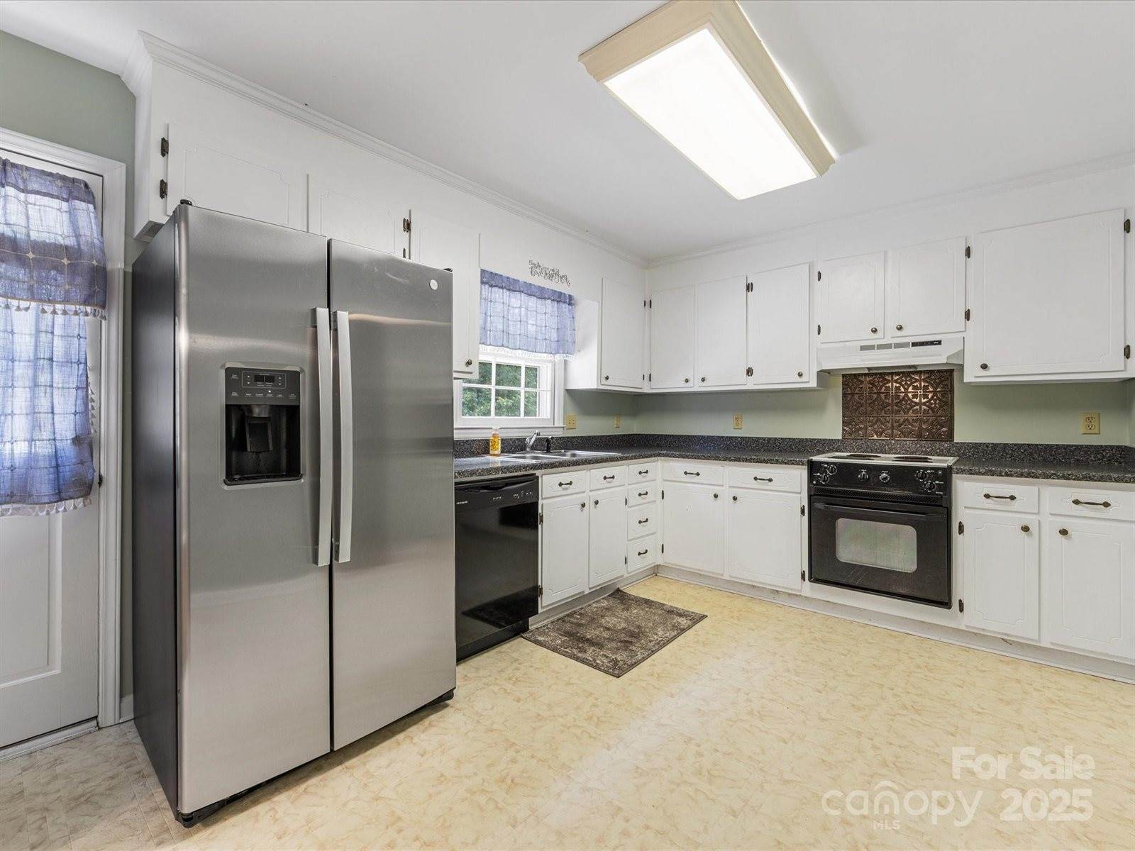 7322 Kilcullen Drive, Charlotte, NC 28270