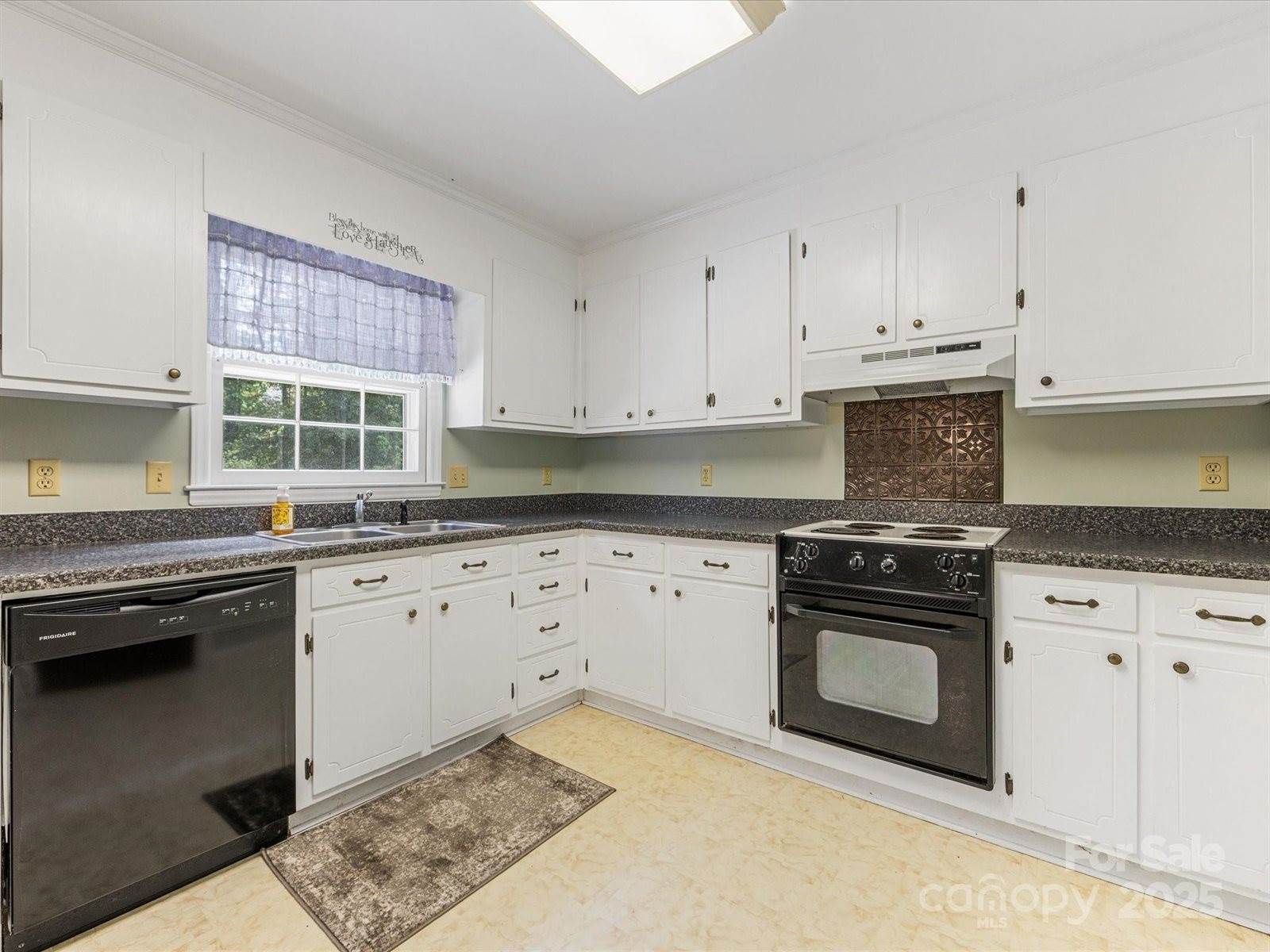 7322 Kilcullen Drive, Charlotte, NC 28270