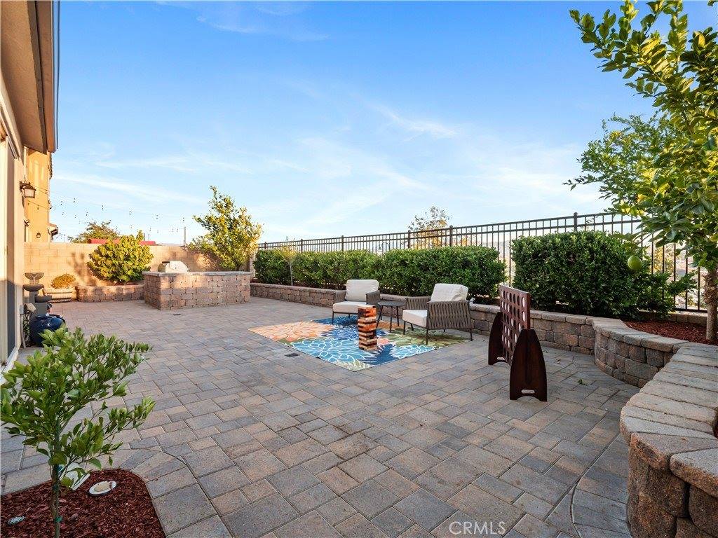 20650 Huntley Way, Saugus, CA 91350