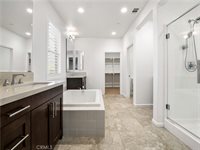 20650 Huntley Way, Saugus, CA 91350