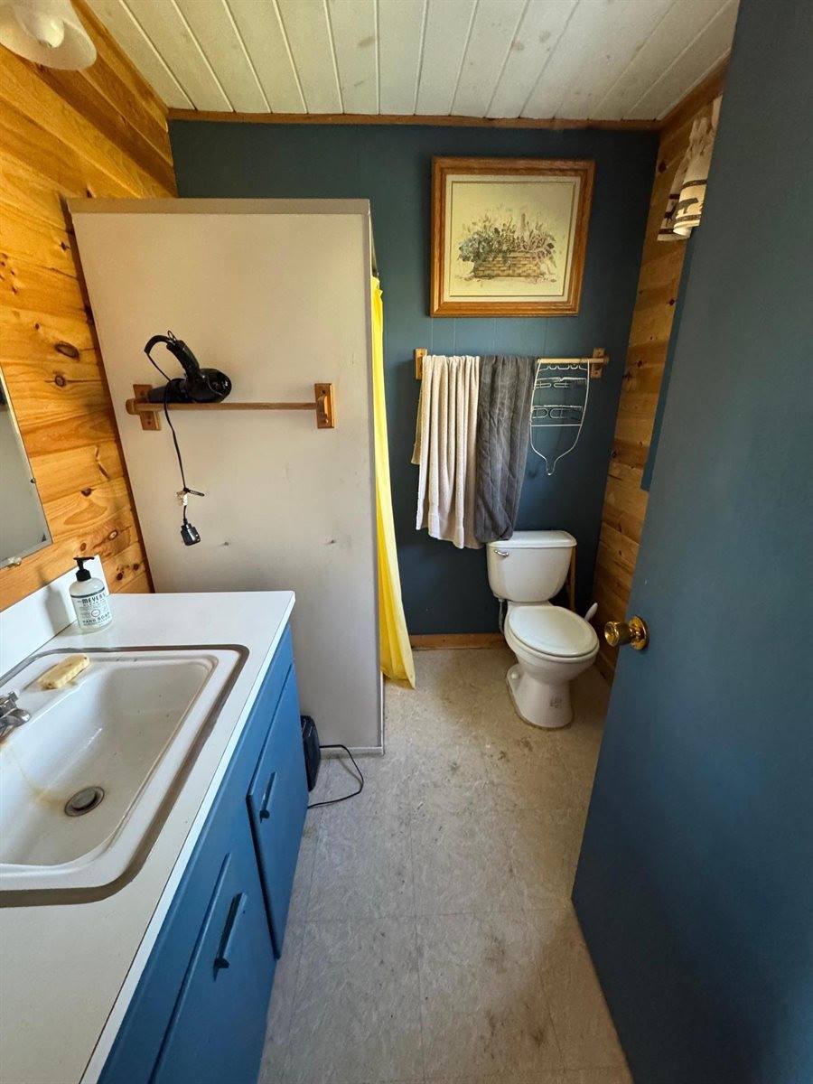 2247 Deep Portage Drive NW, Ponto Lake Township, MN 56435