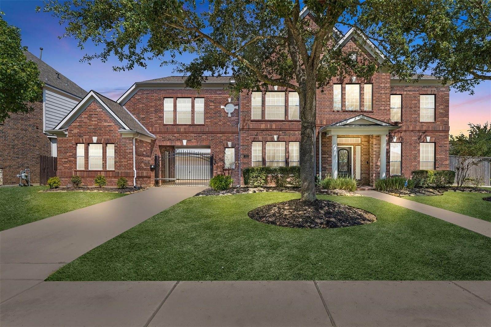 21602 West Gold Buttercup Court, Cypress, TX 77433