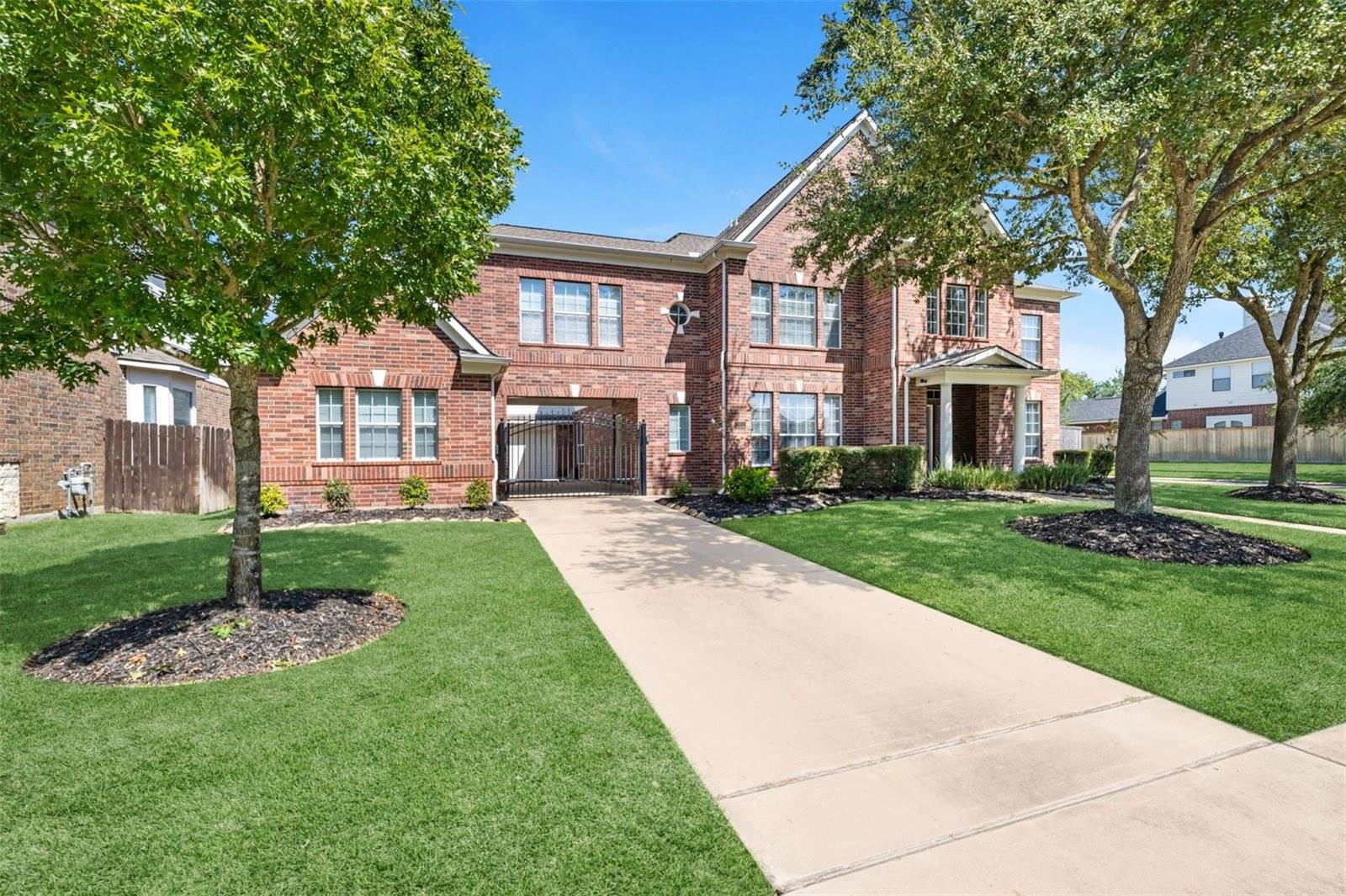 21602 West Gold Buttercup Court, Cypress, TX 77433