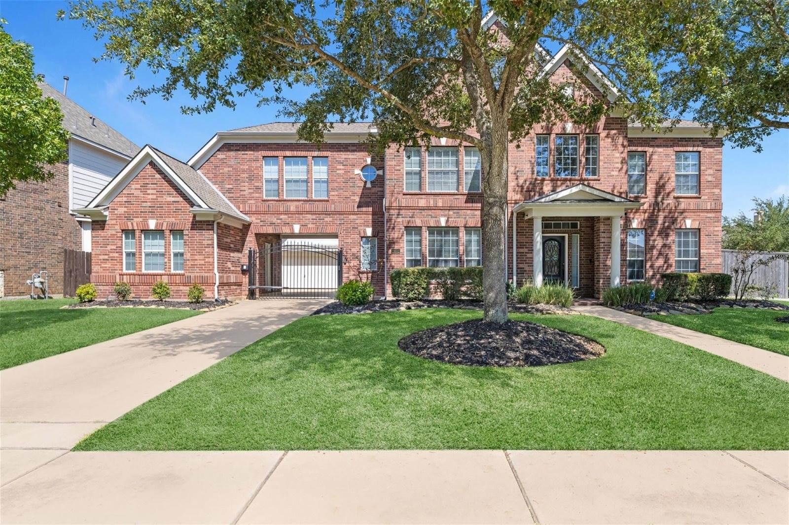 21602 West Gold Buttercup Court, Cypress, TX 77433