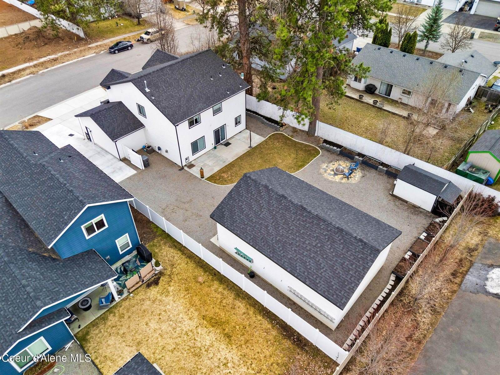 10589 North Crimson Dr, Hayden, ID 83835