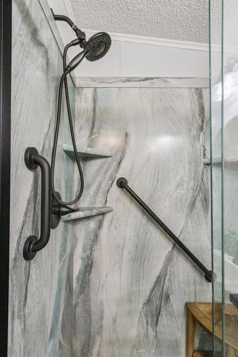 6149 Grand Oaks Drive SE, Winter Haven, FL 33884