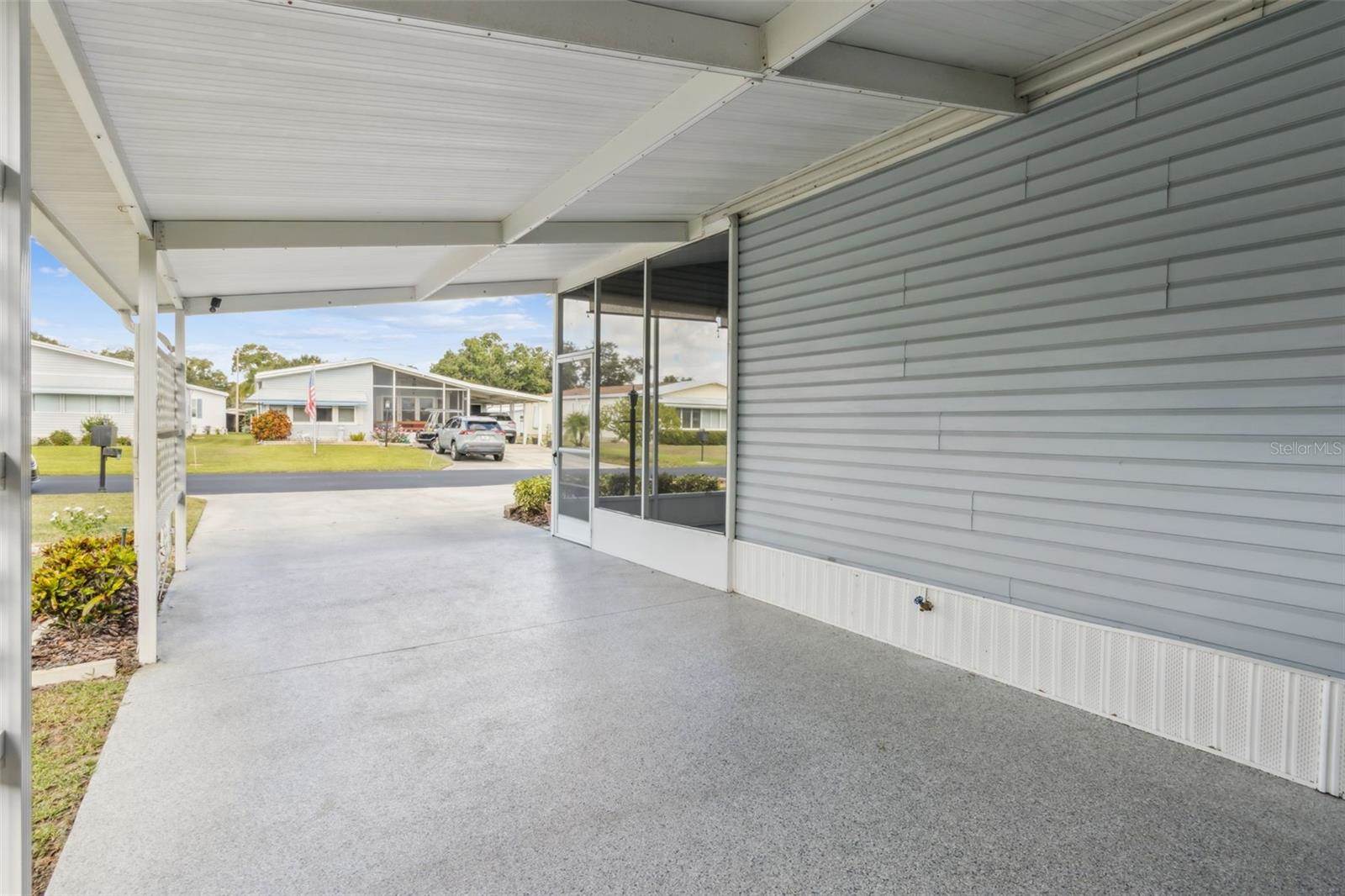 6149 Grand Oaks Drive SE, Winter Haven, FL 33884