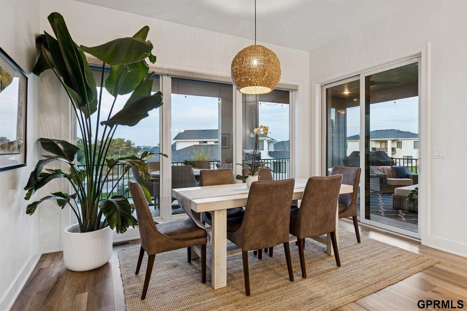 3929 South 213 Avenue, Elkhorn, NE 68022