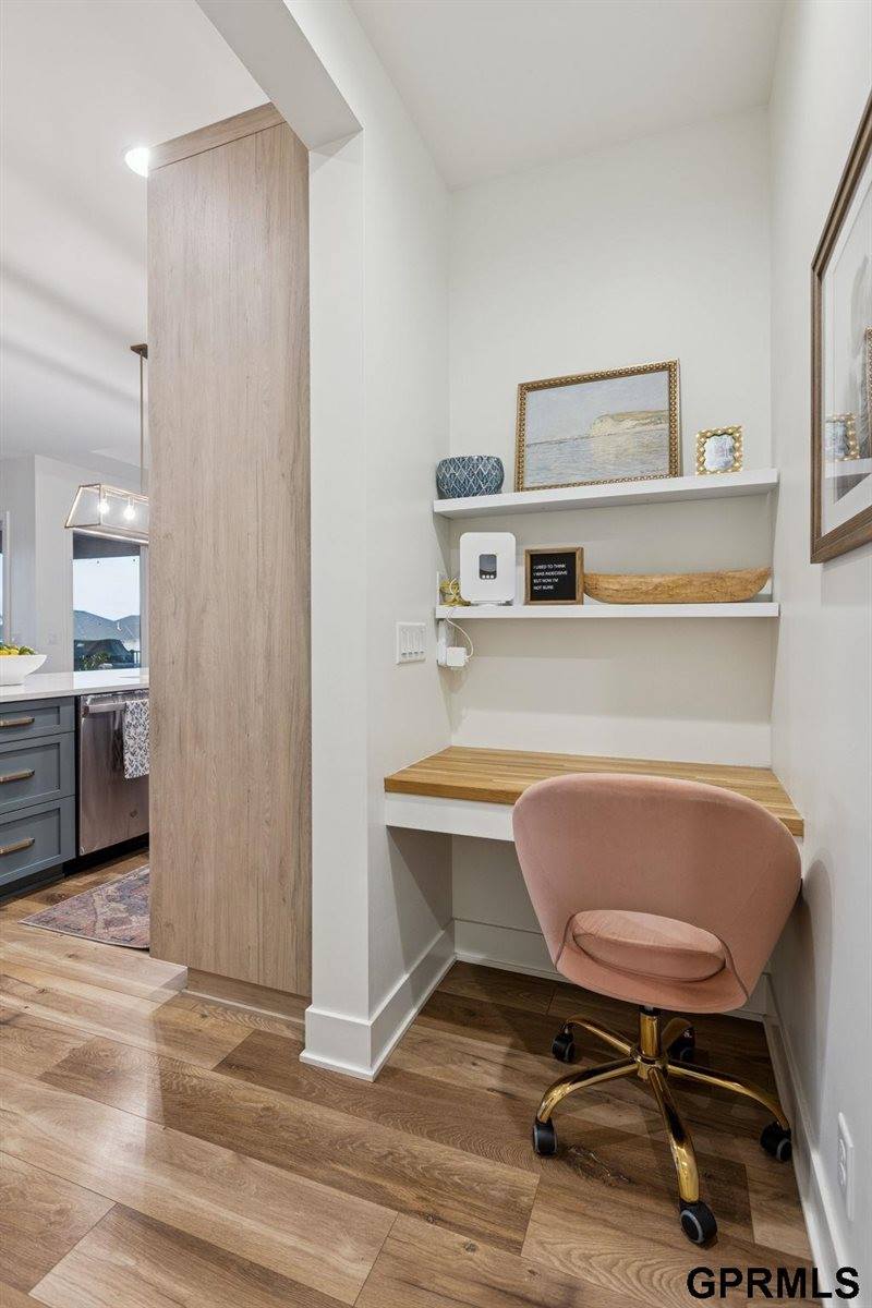 3929 South 213 Avenue, Elkhorn, NE 68022