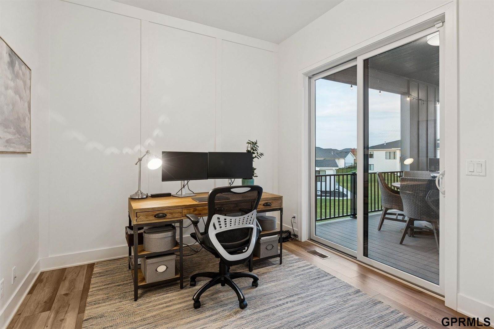 3929 South 213 Avenue, Elkhorn, NE 68022