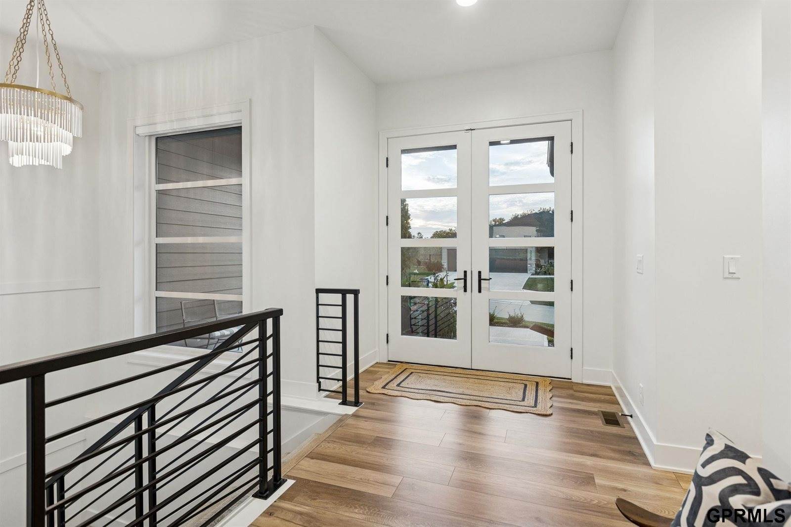 3929 South 213 Avenue, Elkhorn, NE 68022