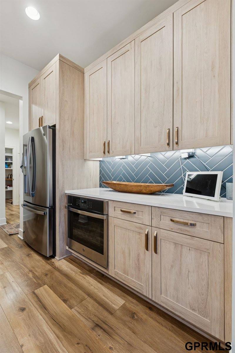 3929 South 213 Avenue, Elkhorn, NE 68022