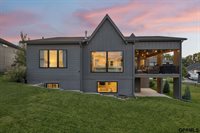 3929 South 213 Avenue, Elkhorn, NE 68022