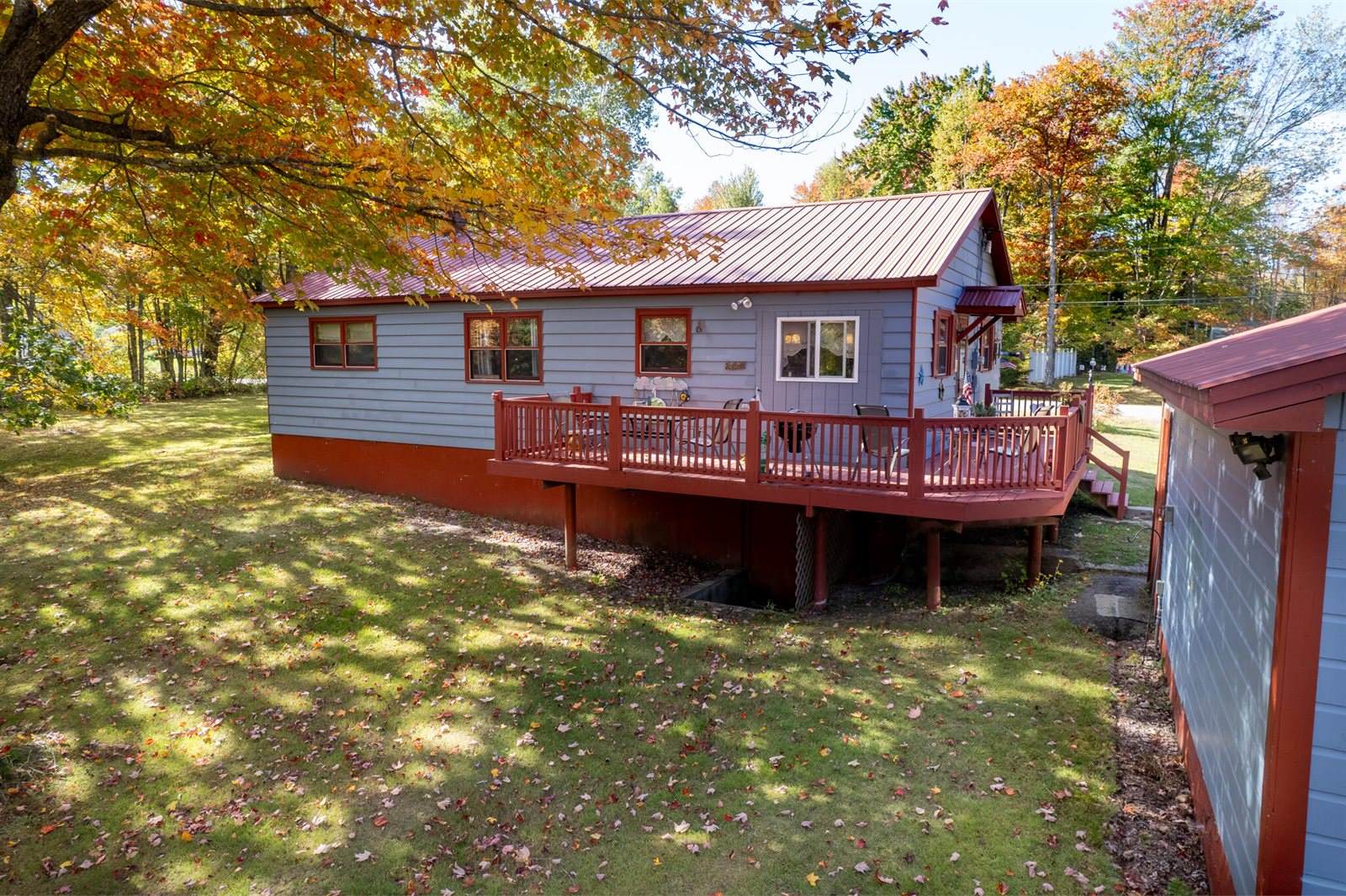 105 River Road, Howland, ME 04448