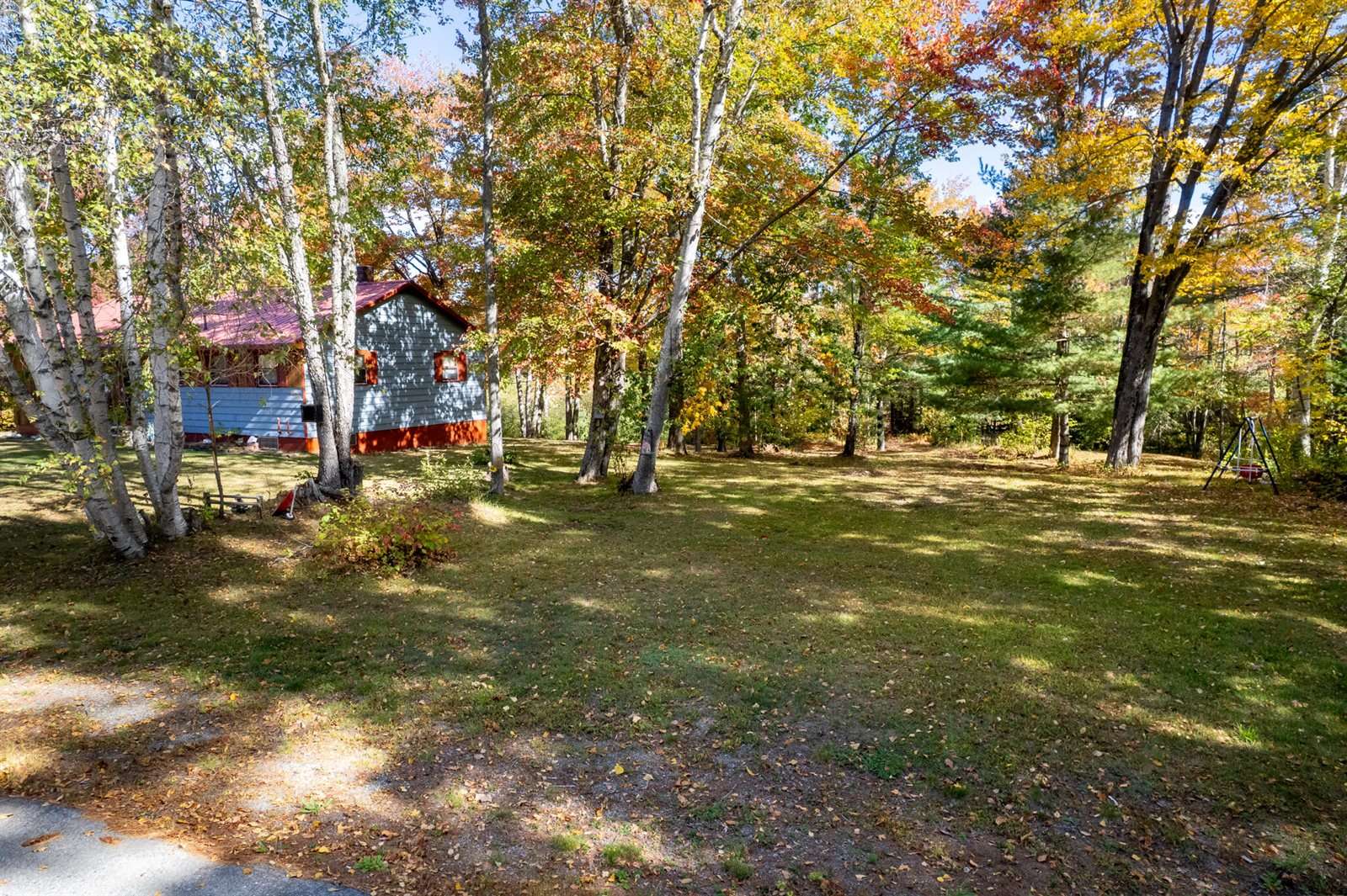 105 River Road, Howland, ME 04448