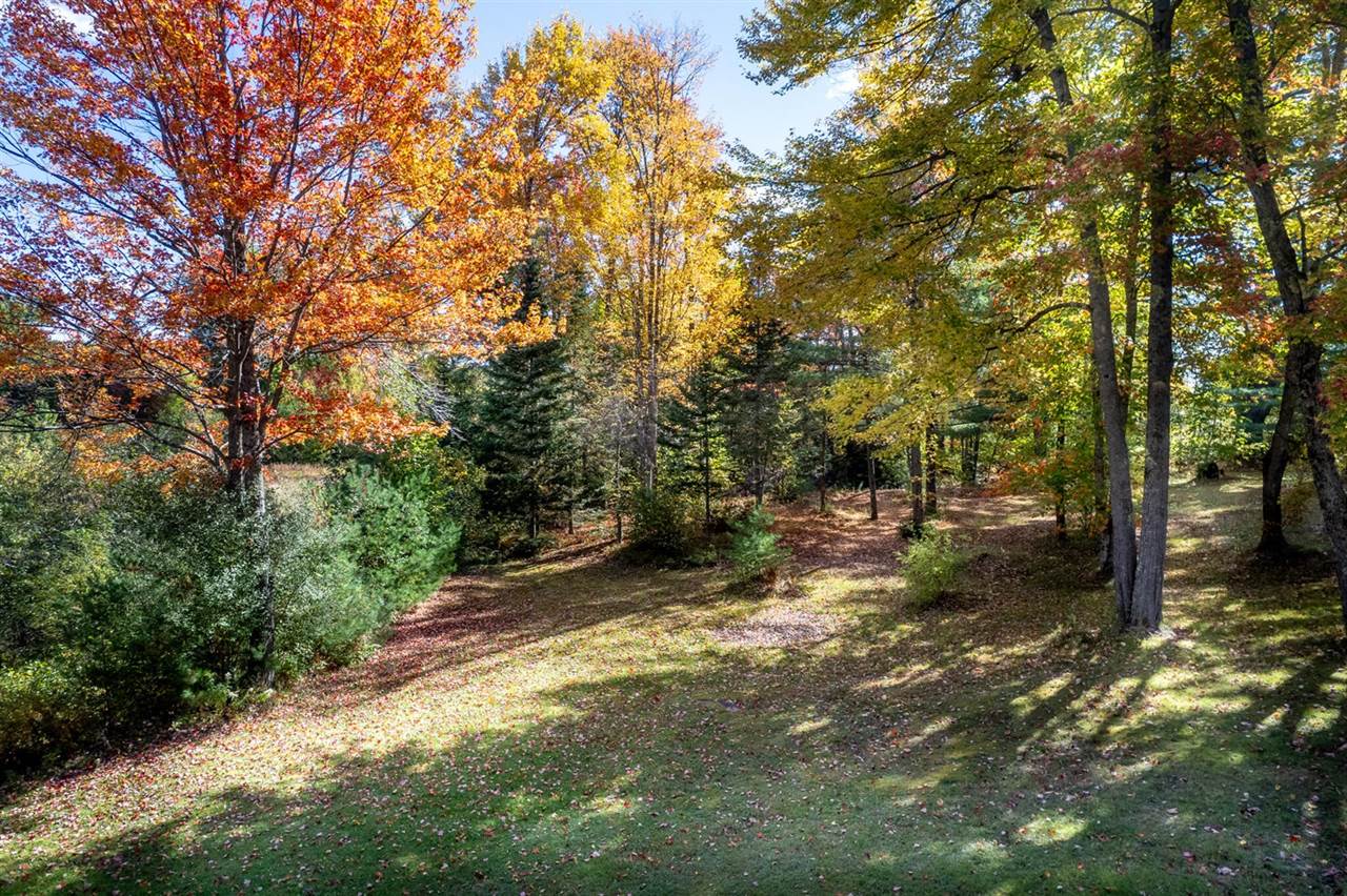 105 River Road, Howland, ME 04448