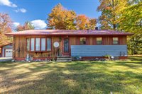 105 River Road, Howland, ME 04448