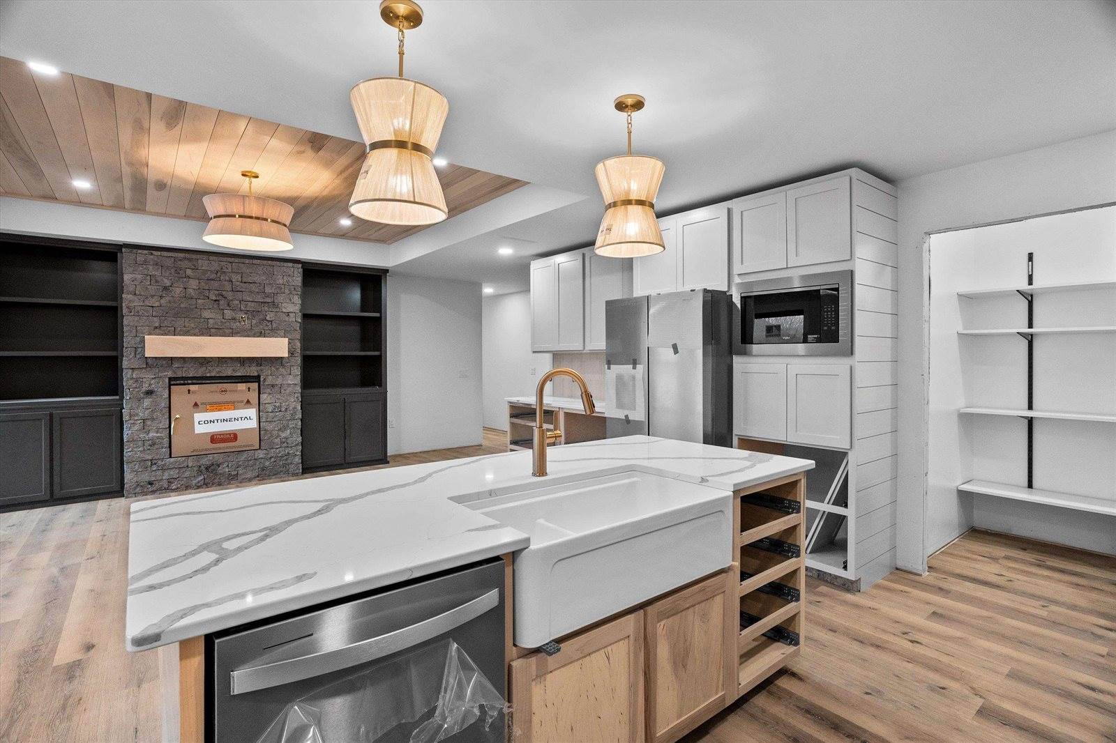 404 S Cypress Avenue, Marshfield, WI 54449