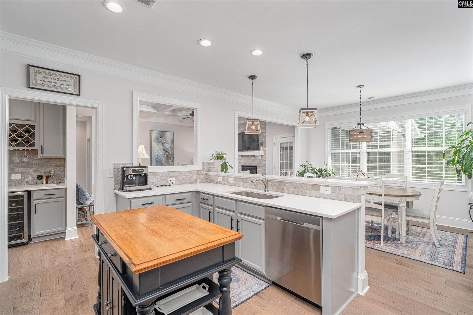 370 Lightning Bug, Lexington, SC 29072