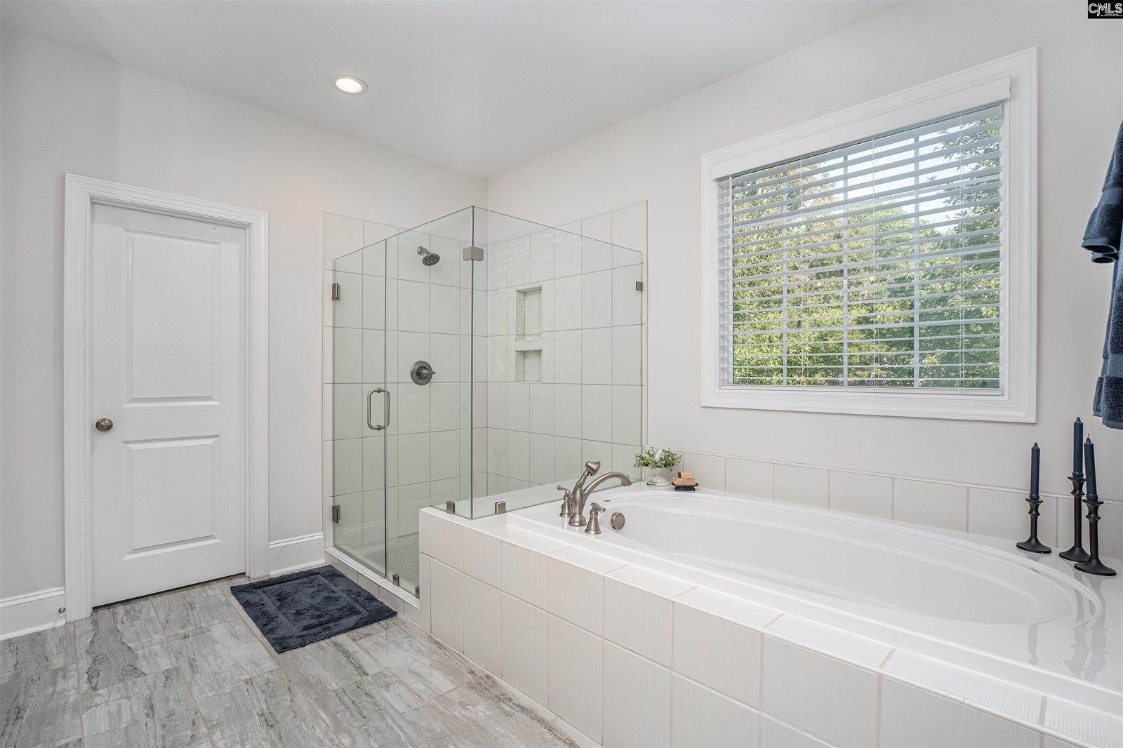 370 Lightning Bug, Lexington, SC 29072