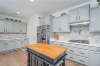 370 Lightning Bug, Lexington, SC 29072