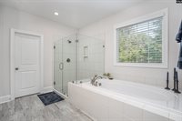 370 Lightning Bug, Lexington, SC 29072