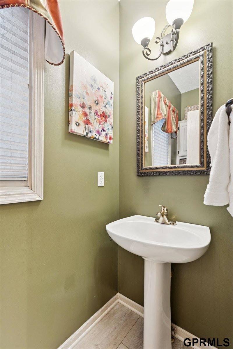 2470 North 150 Street, Omaha, NE 68116