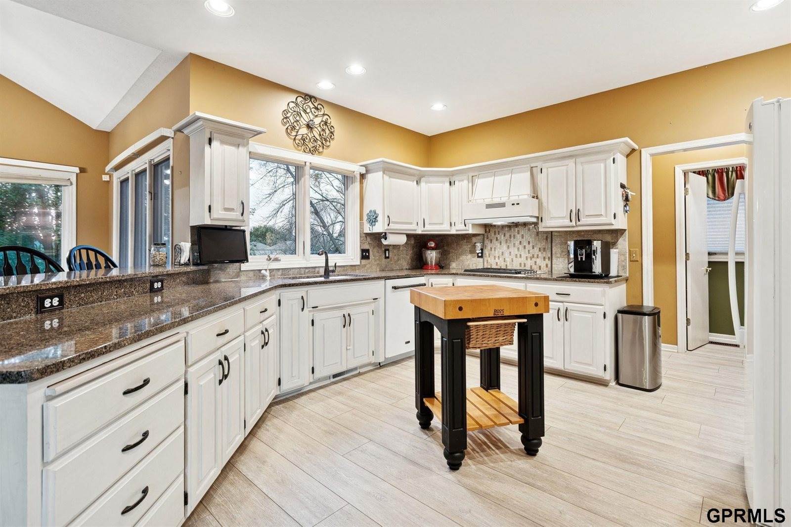 2470 North 150 Street, Omaha, NE 68116