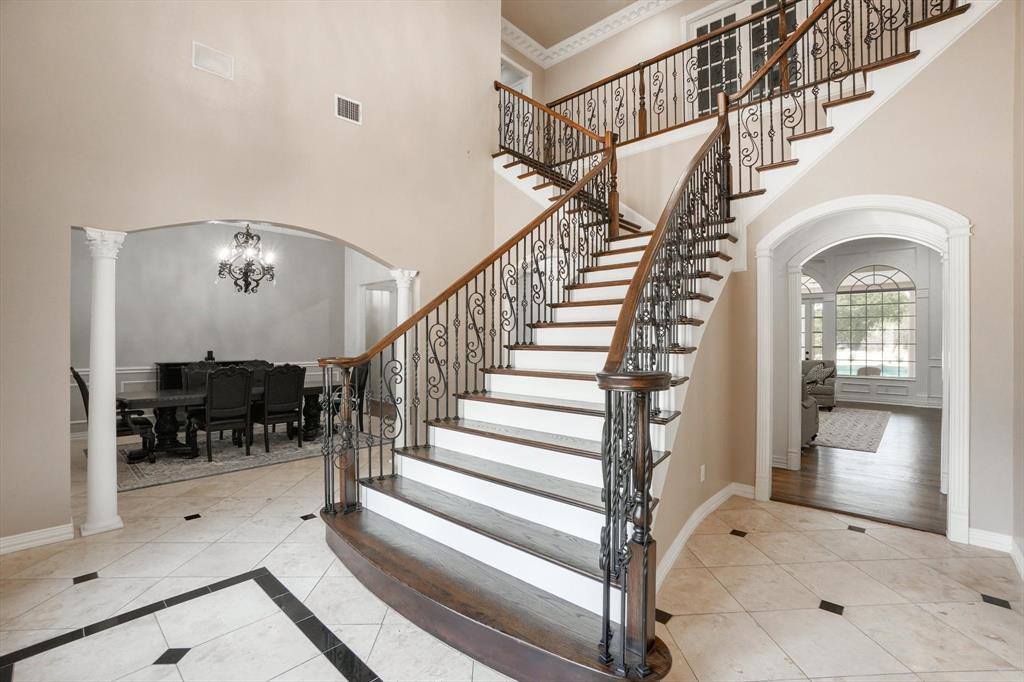 2800 Park Drive, Dalworthington Gardens, TX 76016