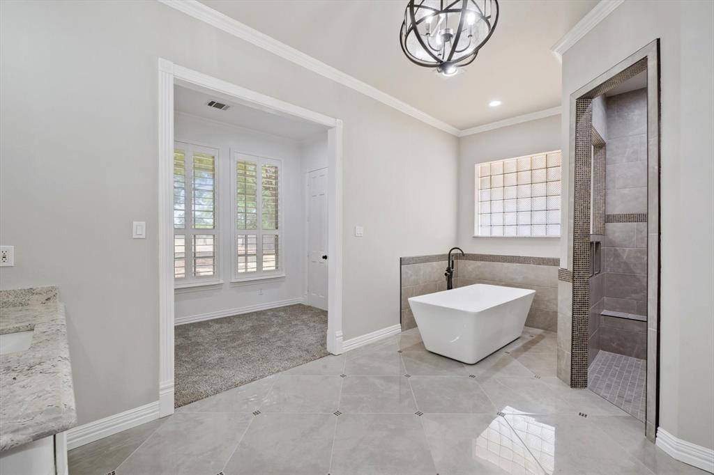 2800 Park Drive, Dalworthington Gardens, TX 76016