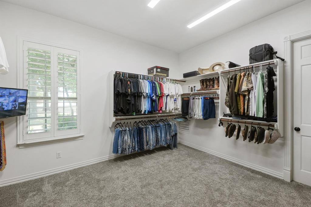 2800 Park Drive, Dalworthington Gardens, TX 76016