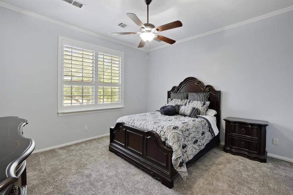 2800 Park Drive, Dalworthington Gardens, TX 76016