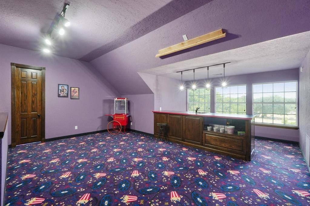 2800 Park Drive, Dalworthington Gardens, TX 76016